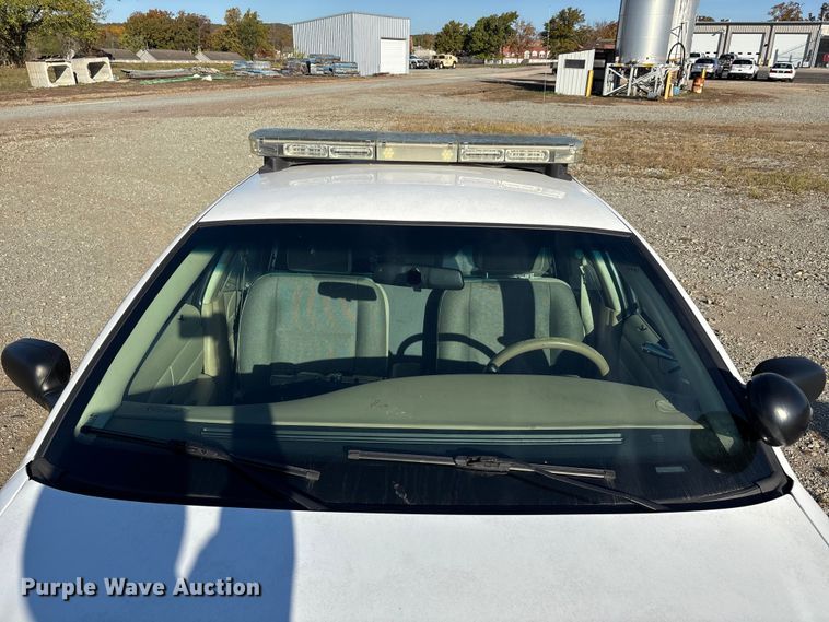 image for item EJ7717 2010 Ford Crown Victoria Police Interceptor 