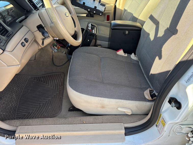 image for item EJ7717 2010 Ford Crown Victoria Police Interceptor 