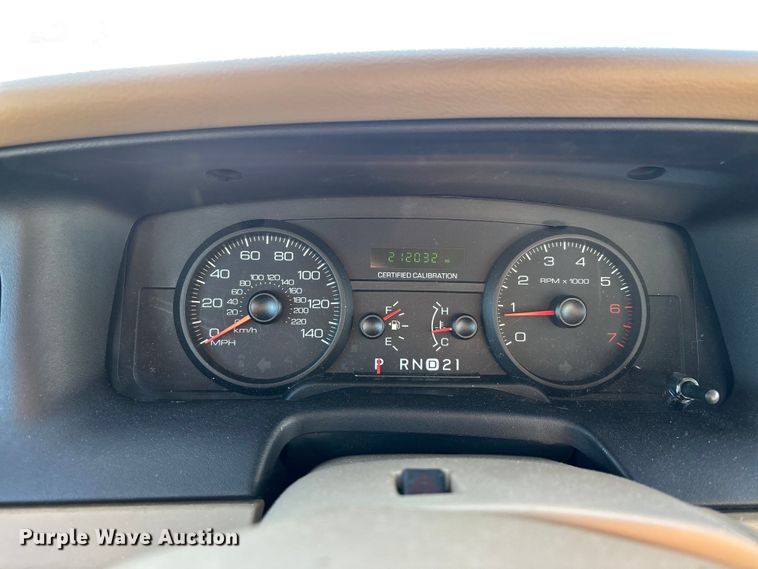 image for item EJ7717 2010 Ford Crown Victoria Police Interceptor 