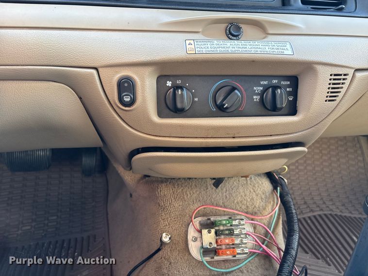 image for item EJ7717 2010 Ford Crown Victoria Police Interceptor 