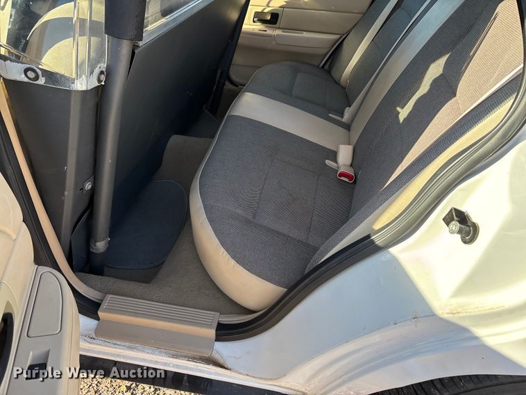 image for item EJ7717 2010 Ford Crown Victoria Police Interceptor 