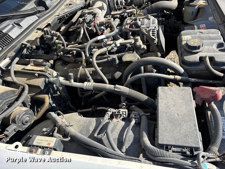 image for item EJ7717 2010 Ford Crown Victoria Police Interceptor 