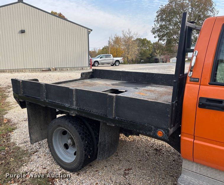 image for item EJ7749 1995 Chevrolet K3500 flatbed pickup truck