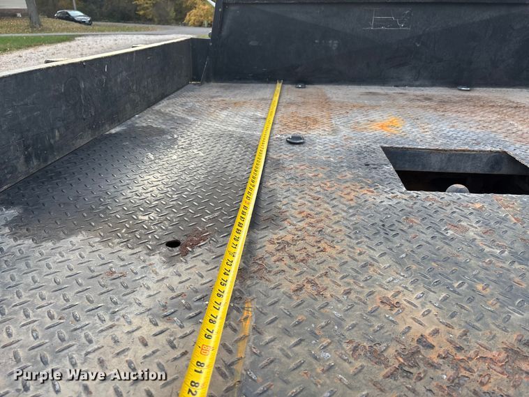 image for item EJ7749 1995 Chevrolet K3500 flatbed pickup truck