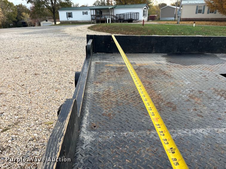 image for item EJ7749 1995 Chevrolet K3500 flatbed pickup truck