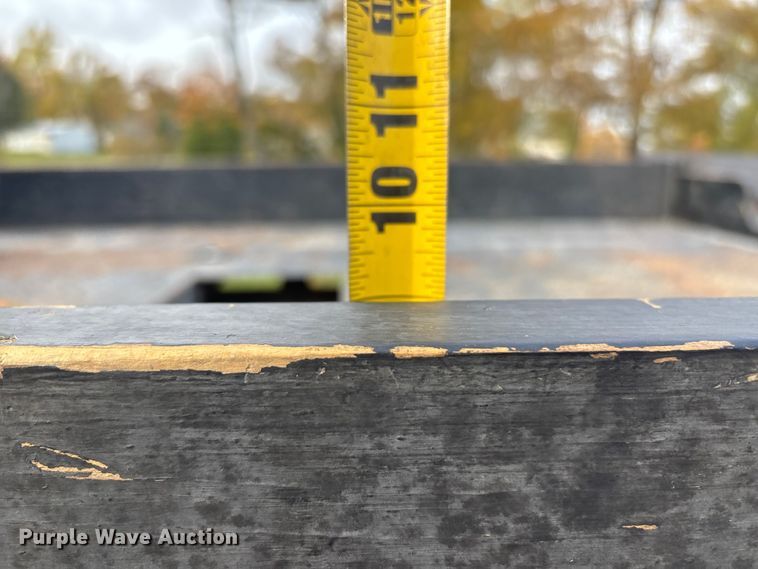 image for item EJ7749 1995 Chevrolet K3500 flatbed pickup truck