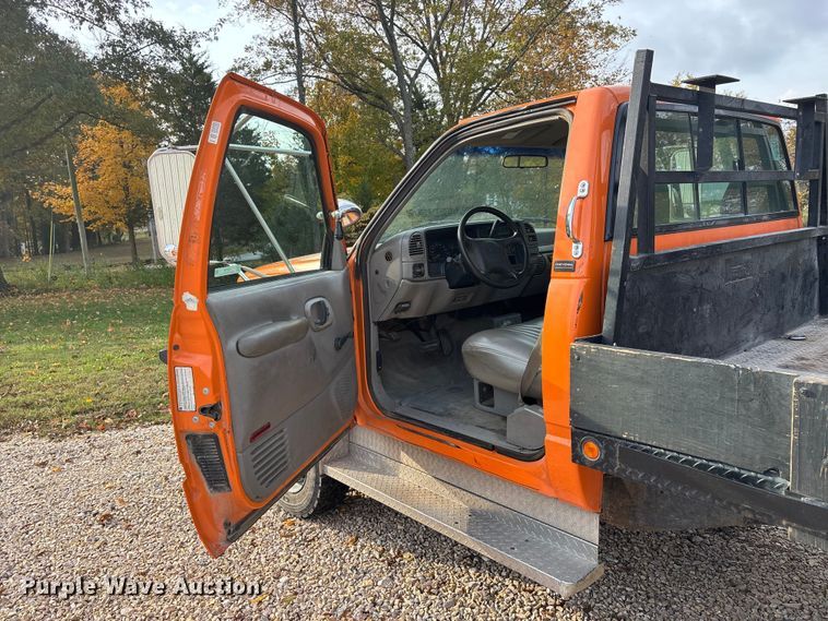 image for item EJ7749 1995 Chevrolet K3500 flatbed pickup truck