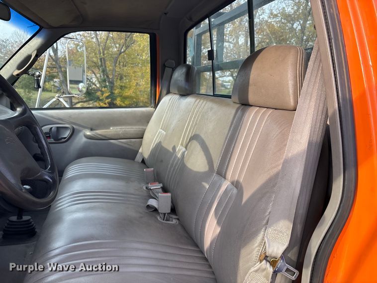 image for item EJ7749 1995 Chevrolet K3500 flatbed pickup truck