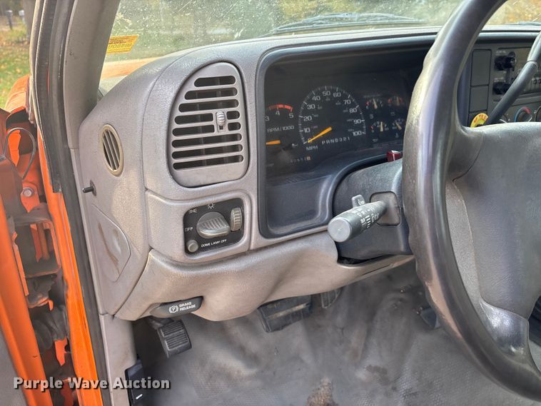 image for item EJ7749 1995 Chevrolet K3500 flatbed pickup truck