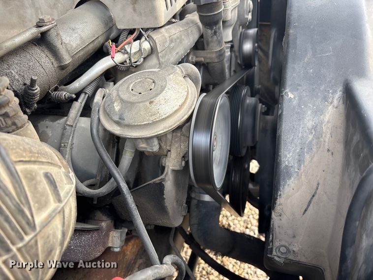 image for item EJ7749 1995 Chevrolet K3500 flatbed pickup truck