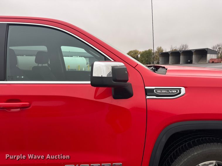 image for item EL0073 2021 GMC Sierra 1500 Crew Cab pickup truck