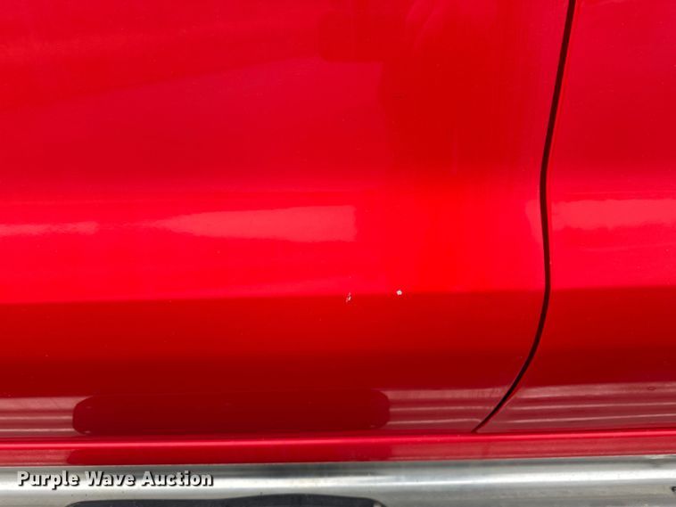 image for item EL0073 2021 GMC Sierra 1500 Crew Cab pickup truck