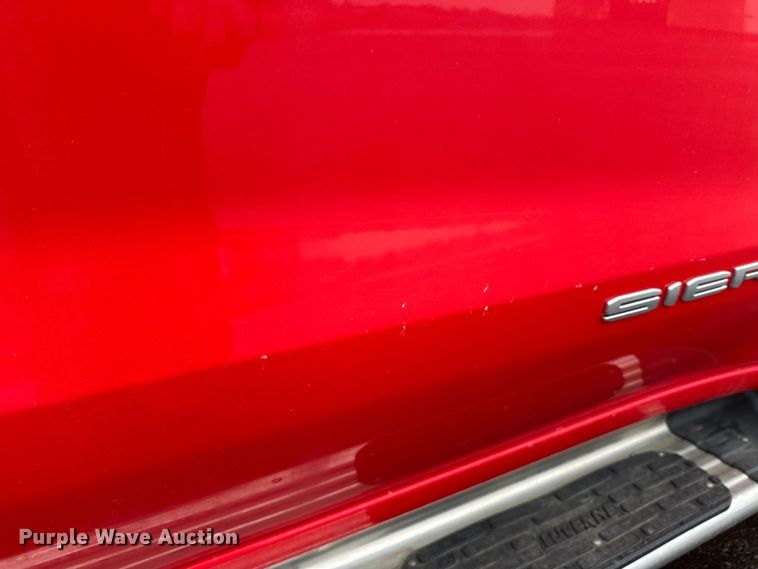 image for item EL0073 2021 GMC Sierra 1500 Crew Cab pickup truck