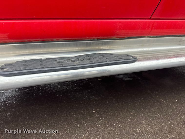 image for item EL0073 2021 GMC Sierra 1500 Crew Cab pickup truck