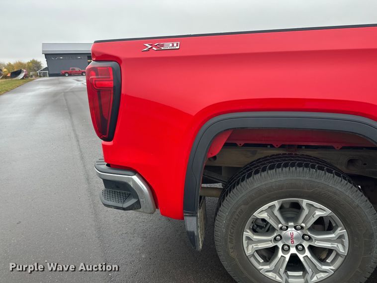 image for item EL0073 2021 GMC Sierra 1500 Crew Cab pickup truck