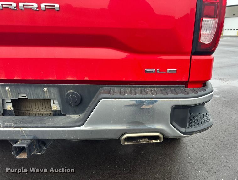 image for item EL0073 2021 GMC Sierra 1500 Crew Cab pickup truck