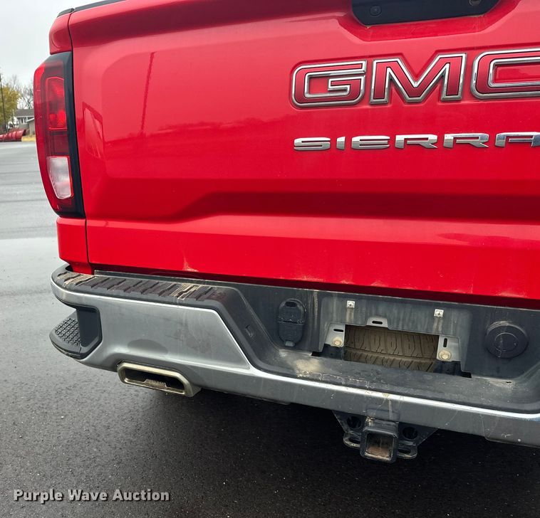 image for item EL0073 2021 GMC Sierra 1500 Crew Cab pickup truck