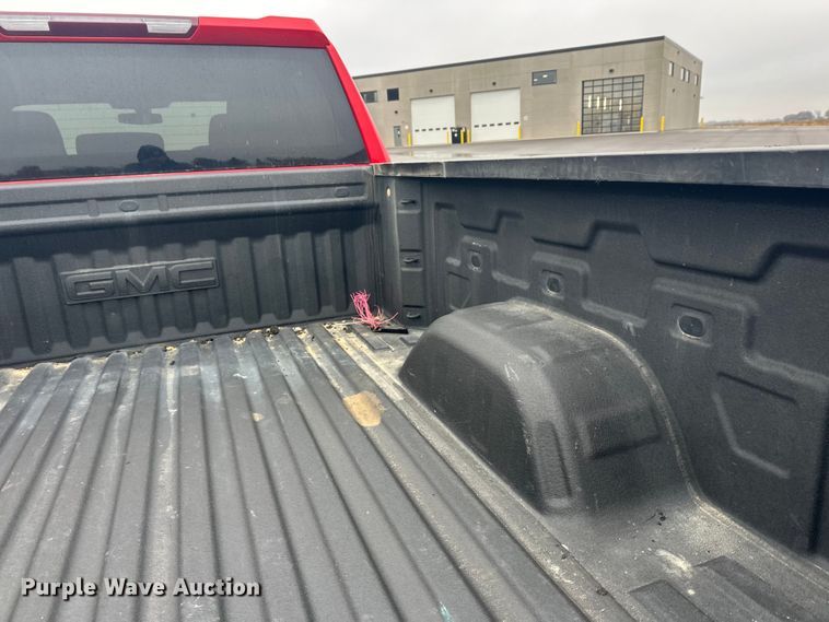 image for item EL0073 2021 GMC Sierra 1500 Crew Cab pickup truck