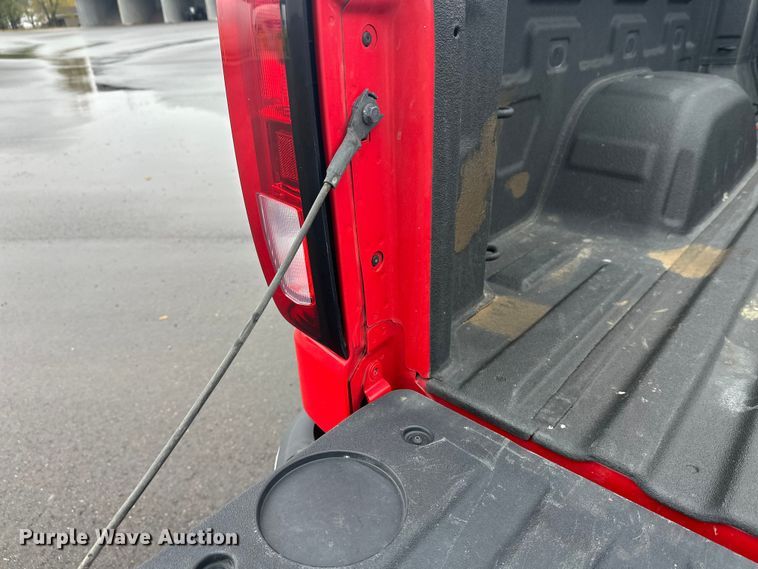 image for item EL0073 2021 GMC Sierra 1500 Crew Cab pickup truck