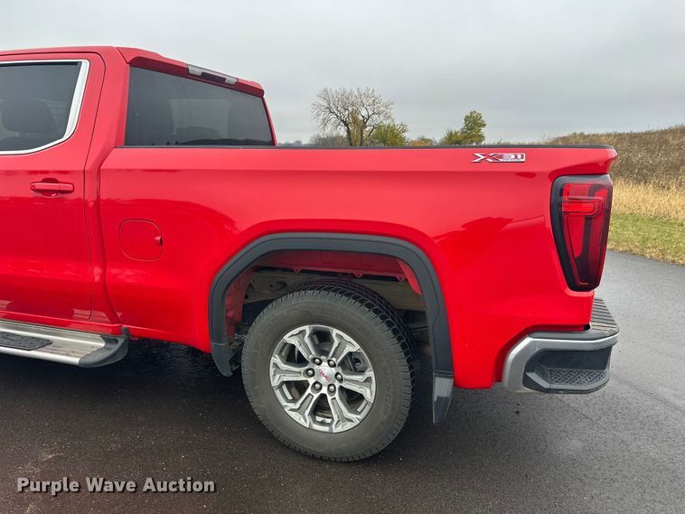 image for item EL0073 2021 GMC Sierra 1500 Crew Cab pickup truck