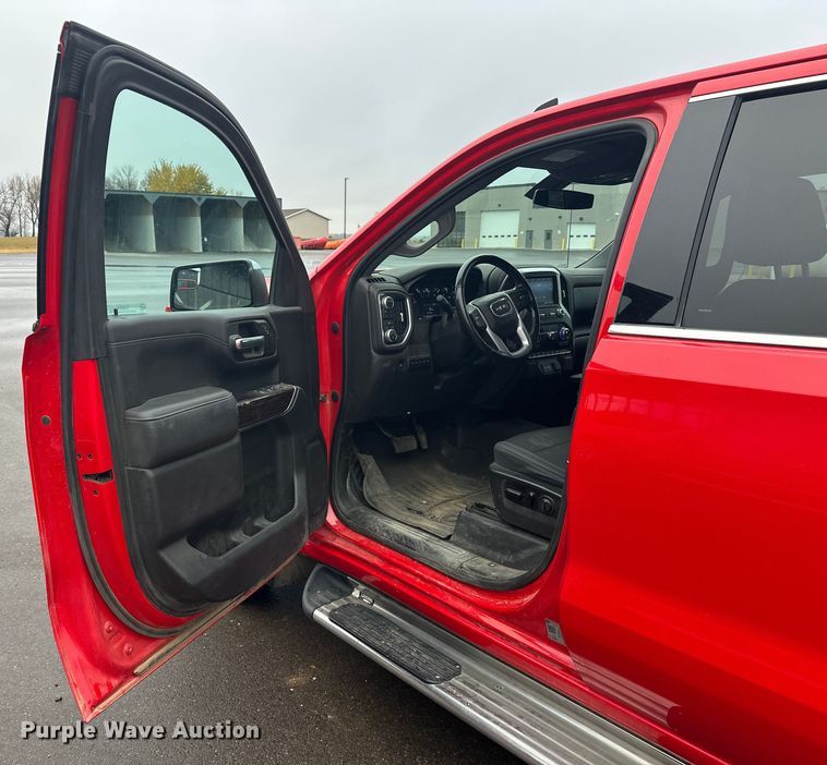 image for item EL0073 2021 GMC Sierra 1500 Crew Cab pickup truck