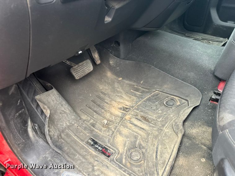 image for item EL0073 2021 GMC Sierra 1500 Crew Cab pickup truck