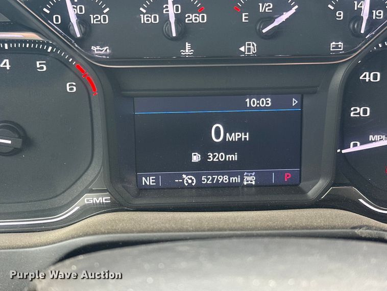 image for item EL0073 2021 GMC Sierra 1500 Crew Cab pickup truck