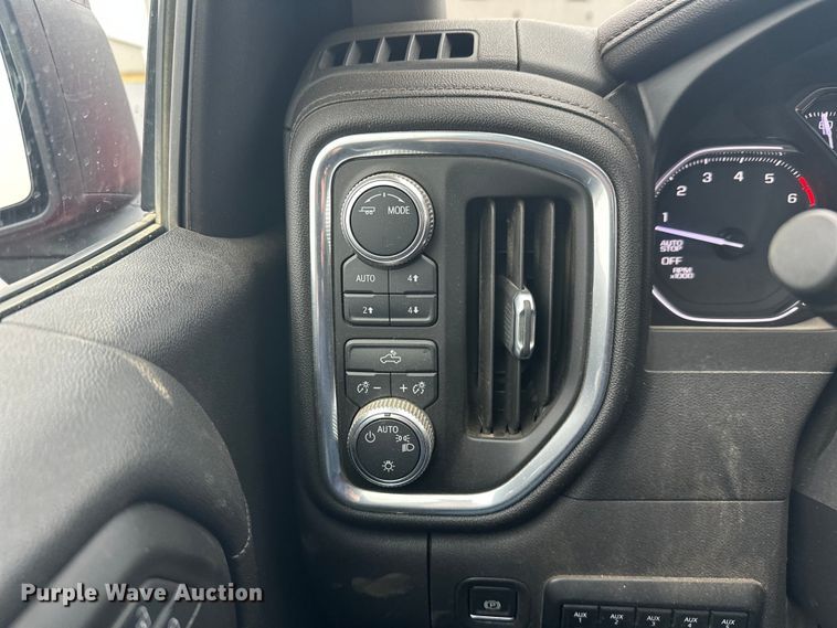 image for item EL0073 2021 GMC Sierra 1500 Crew Cab pickup truck