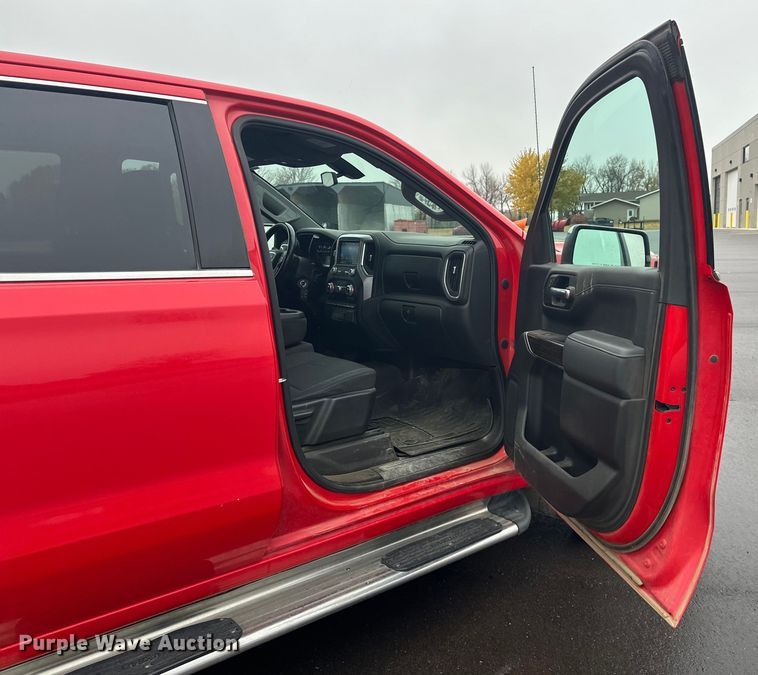 image for item EL0073 2021 GMC Sierra 1500 Crew Cab pickup truck