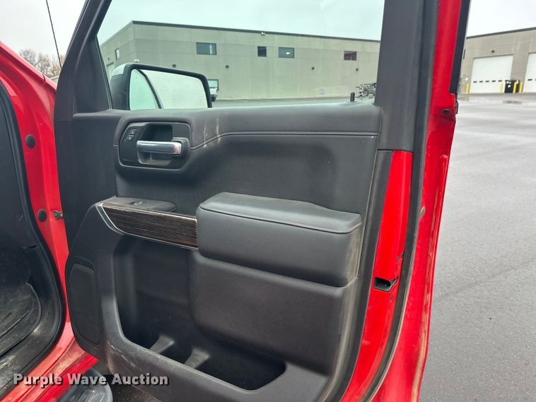 image for item EL0073 2021 GMC Sierra 1500 Crew Cab pickup truck