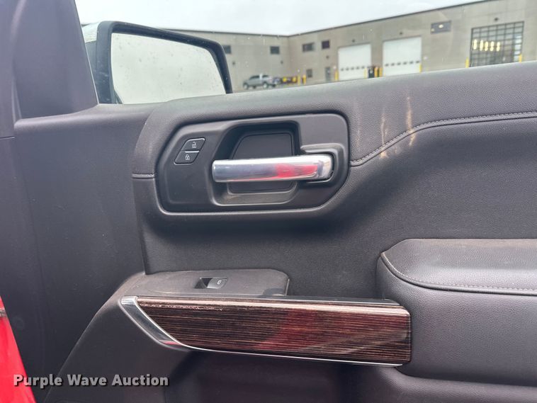 image for item EL0073 2021 GMC Sierra 1500 Crew Cab pickup truck