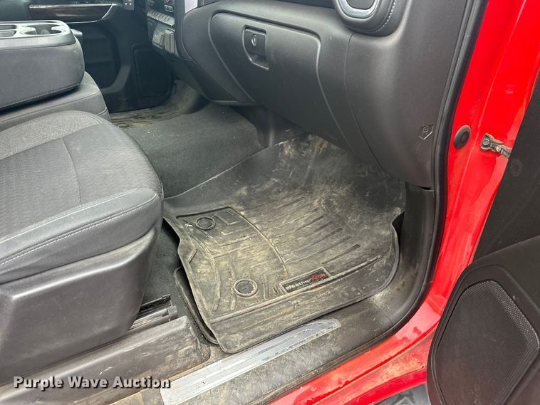 image for item EL0073 2021 GMC Sierra 1500 Crew Cab pickup truck