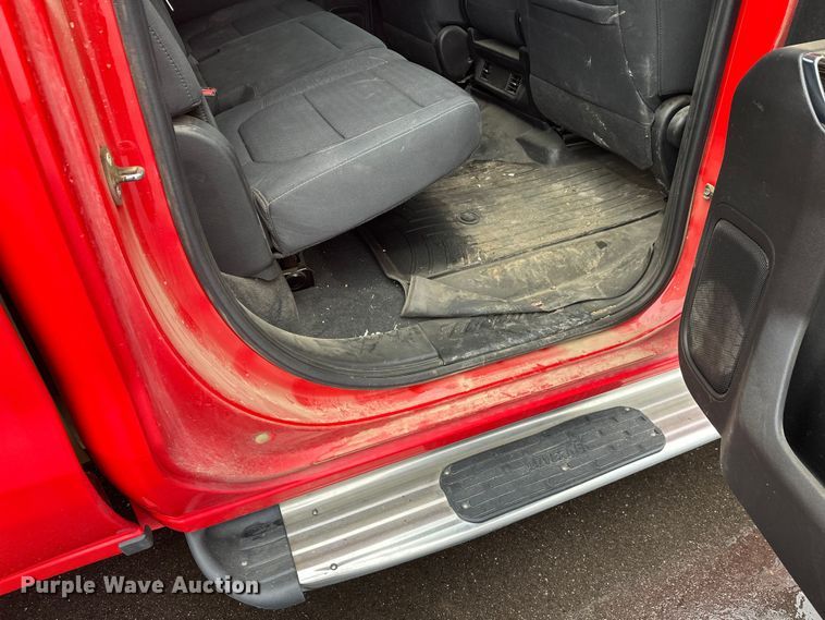 image for item EL0073 2021 GMC Sierra 1500 Crew Cab pickup truck