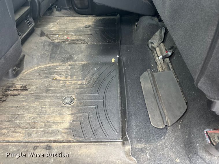 image for item EL0073 2021 GMC Sierra 1500 Crew Cab pickup truck