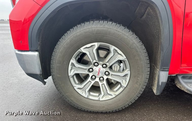 image for item EL0073 2021 GMC Sierra 1500 Crew Cab pickup truck