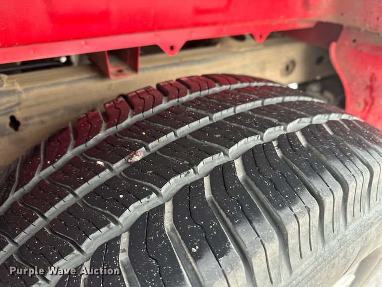 image for item EL0073 2021 GMC Sierra 1500 Crew Cab pickup truck