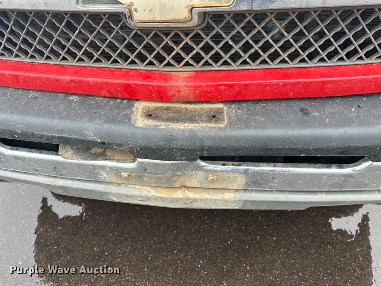 image for item EL0074 2005 Chevrolet Silverado 1500 Crew Cab pickup truck