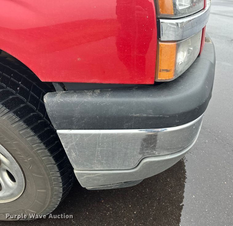 image for item EL0074 2005 Chevrolet Silverado 1500 Crew Cab pickup truck