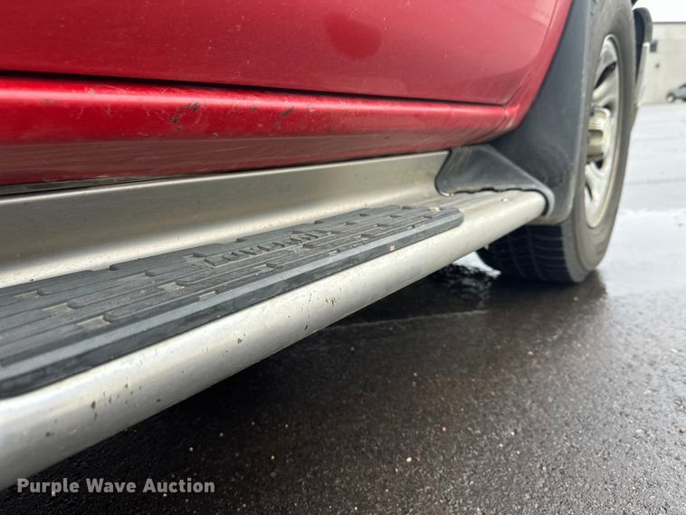 image for item EL0074 2005 Chevrolet Silverado 1500 Crew Cab pickup truck