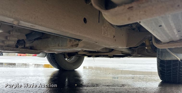 image for item EL0074 2005 Chevrolet Silverado 1500 Crew Cab pickup truck