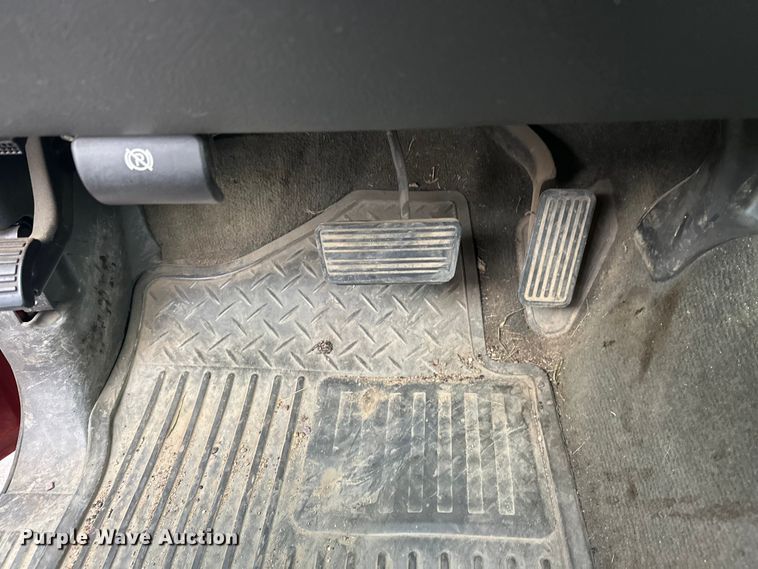 image for item EL0074 2005 Chevrolet Silverado 1500 Crew Cab pickup truck