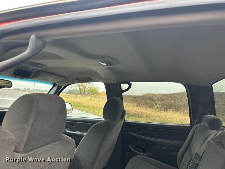 image for item EL0074 2005 Chevrolet Silverado 1500 Crew Cab pickup truck