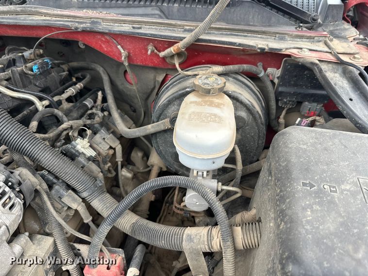 image for item EL0074 2005 Chevrolet Silverado 1500 Crew Cab pickup truck