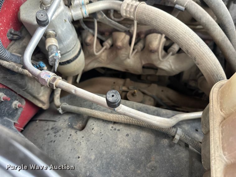 image for item EL0074 2005 Chevrolet Silverado 1500 Crew Cab pickup truck