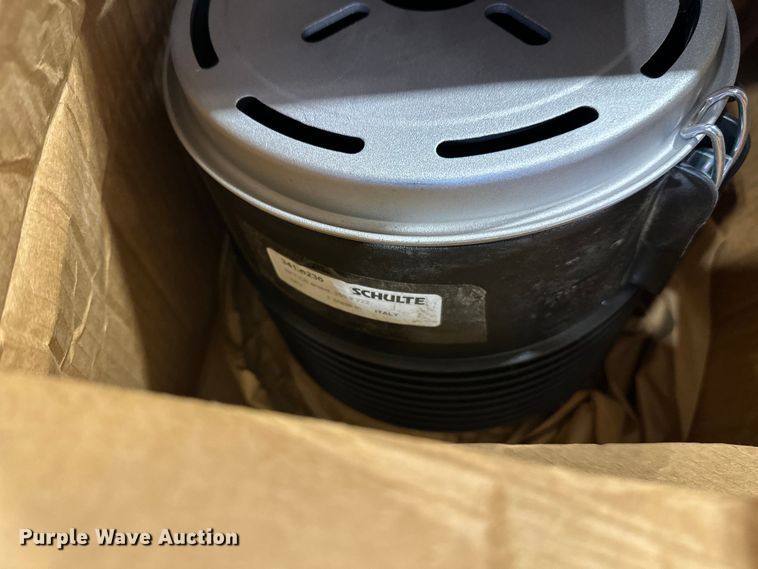 image for item EL0075 Truck parts