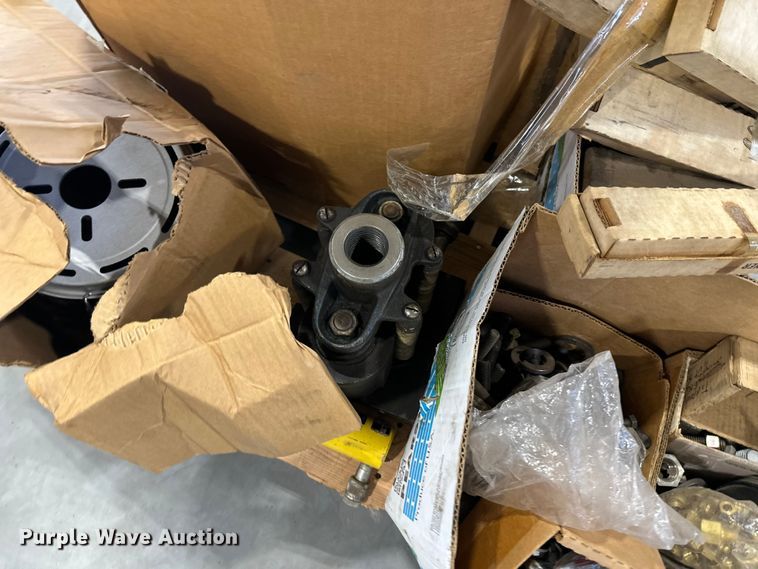 image for item EL0075 Truck parts