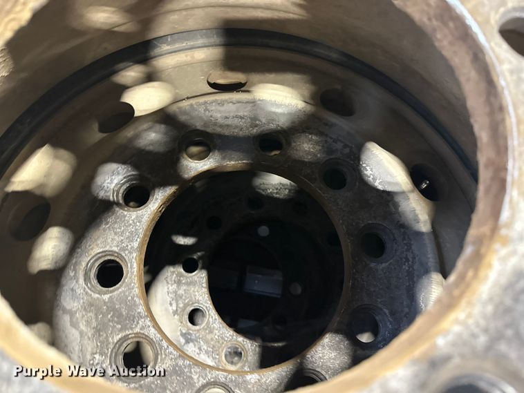 image for item EL0076 (10) tires and wheels