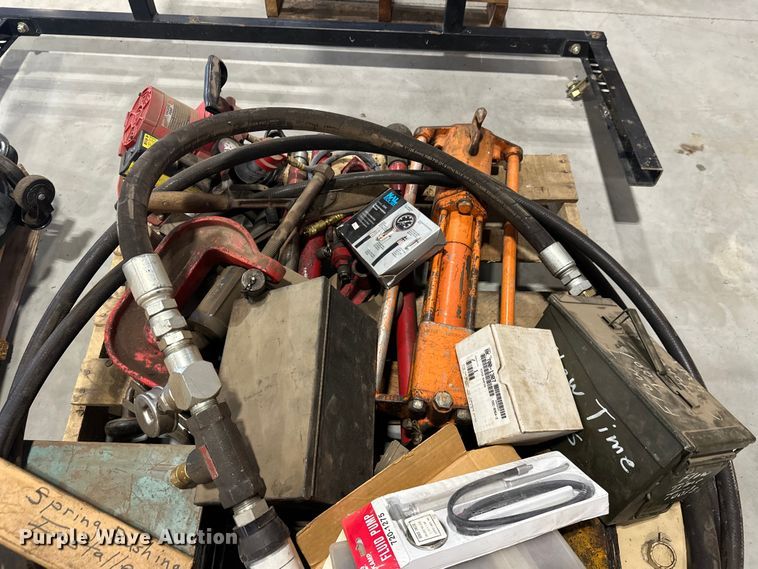 image for item EL0077 Tools