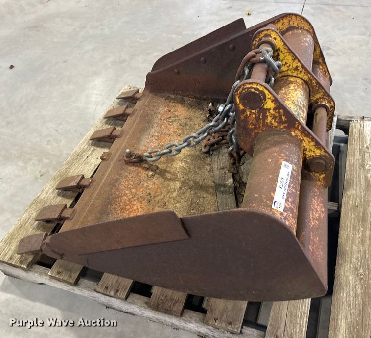 image for item EL0078 Excavator bucket