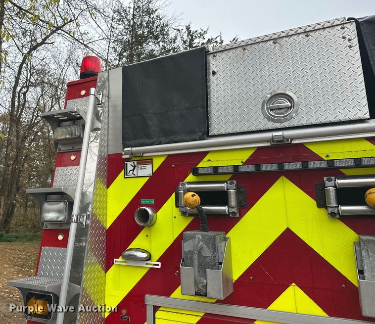 image for item EL0083 2003 Spartan pumper fire truck